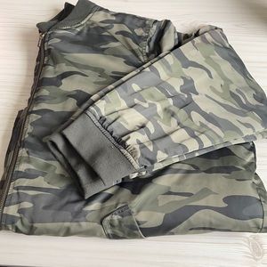 Hide out in this CAMO 🖤